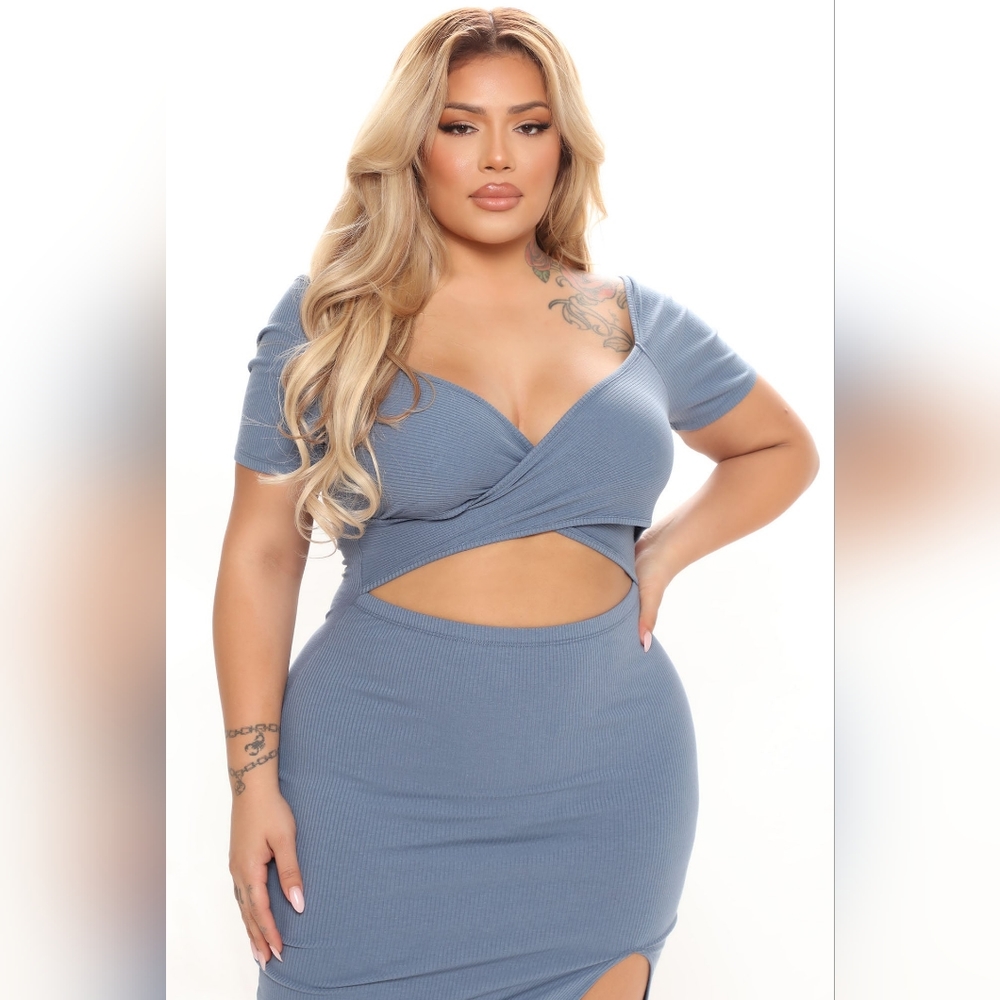 Fashionova Midi Dress
